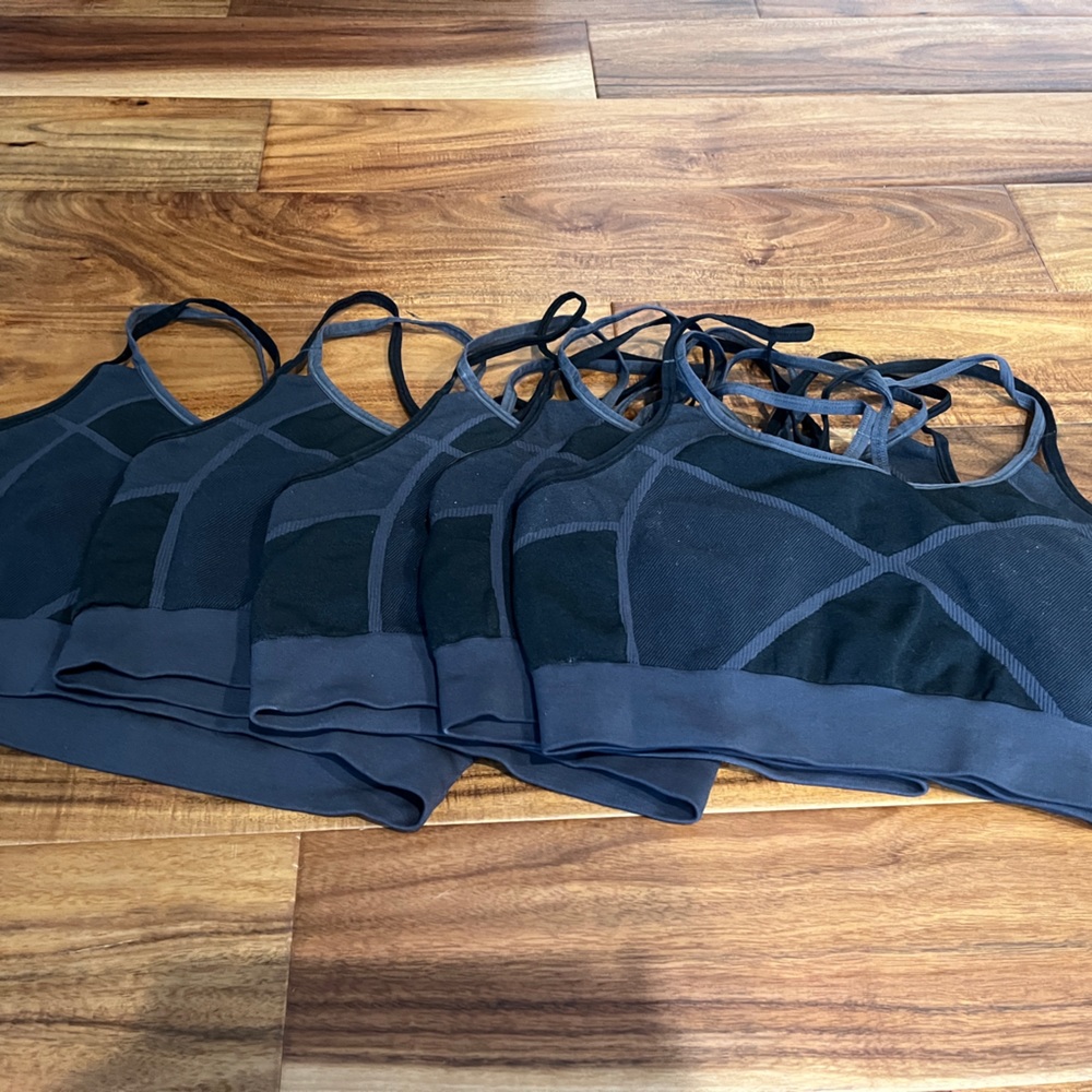 FIVE MEDIUM SUPPORT RACERBACK
SPORTS BRAS